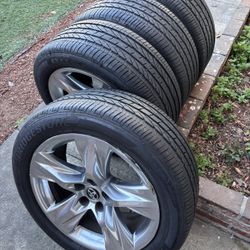 Toyota RAV4 Sienna Venza Rims Hihglander Rims And Tires 