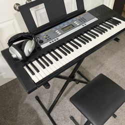 Yamaha YPT-240 portable keyboard