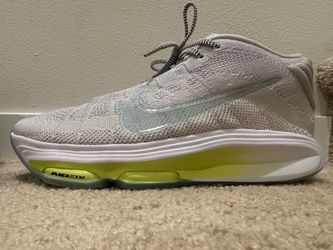 Nike Air G.T. Hustle 3 Size 12