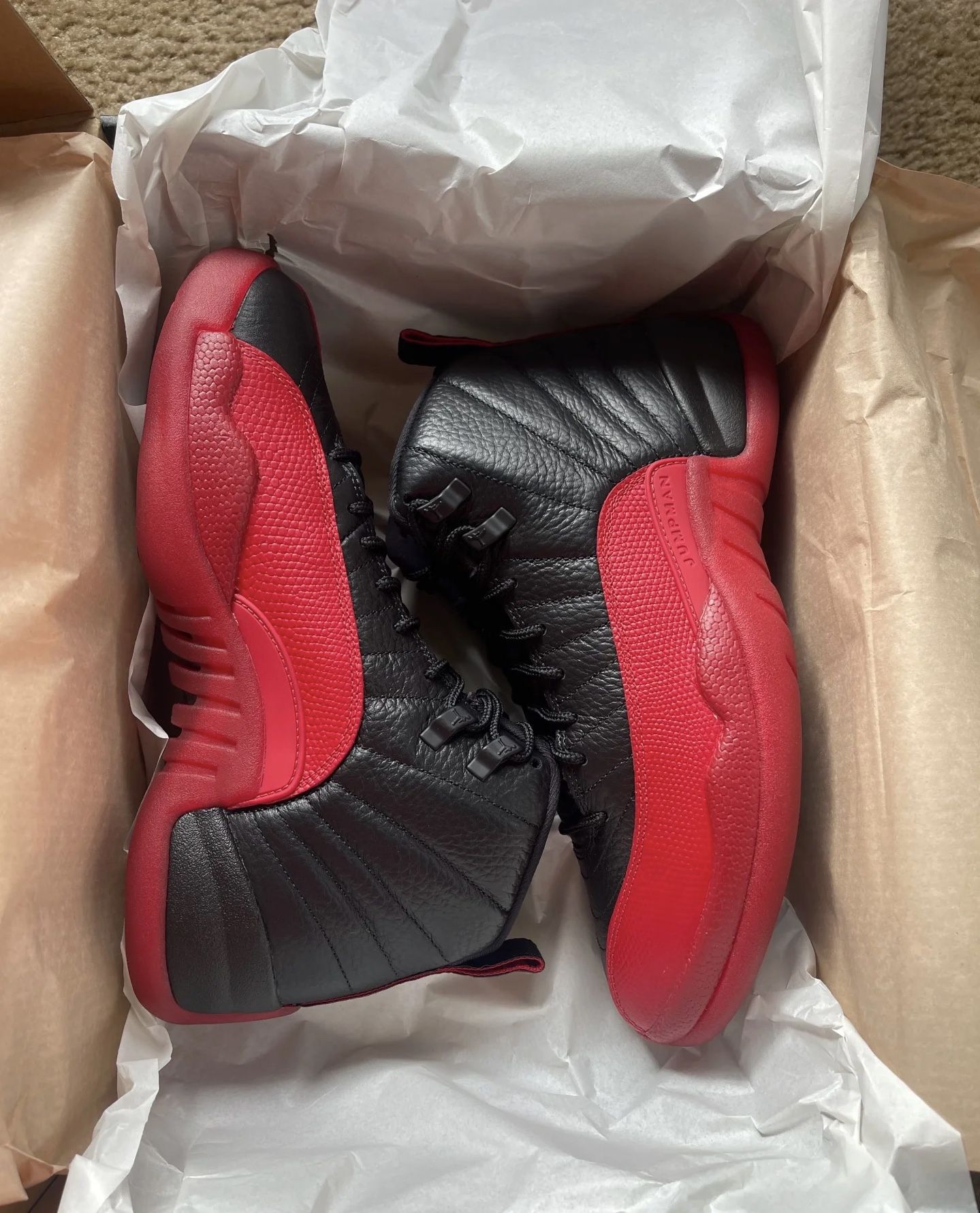 Air Jordan 12 flu game 10.5