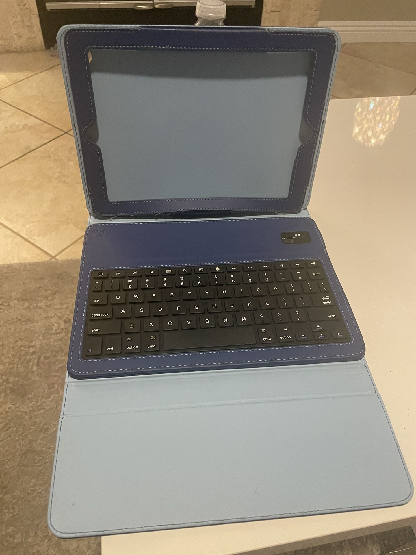 iPad Case And Wireless Keyboard And Case