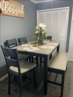 54x54 dinning table with leaf