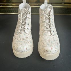 Womens Beige Flower Boots 