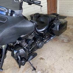 2018  Street Glide FLHXS Black out Edition 7900 Miles