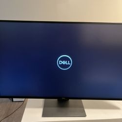 43” Dell Monitor U4320Q