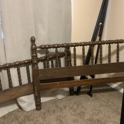Spindle Style Wood Bed Frame, Full Size
