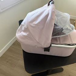 Uppababy bassinet