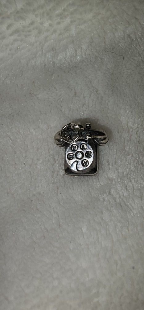 Retired Rare James Avery Phone Charm