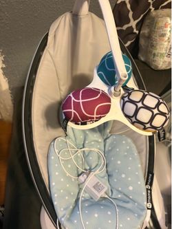 4 moms mamaroo