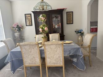 Table China Hutch