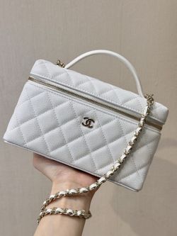 A classic women's shoulder bag