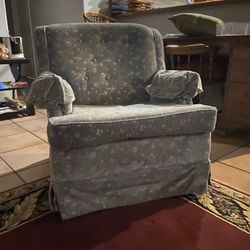 Recliner Chair