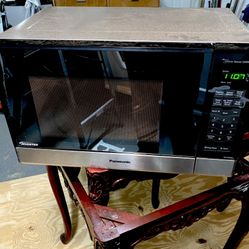 Panasonic NN-SN686S 1200W Microwave Oven - Stainless Steel