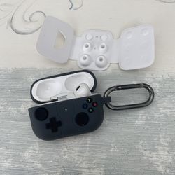 MOVING SALE: Apple AirPods Pro [2nd Generation] (Right Ear Bud, Sizing Tips & Charging Case with Game Controller Keychain Holder)