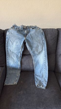 Light washed colored Levi’s blue jeans