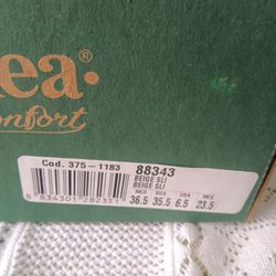 Zapatillas Color Beige Elegante Y Cómoda Nueva 