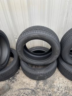 2 llantas 225/55/17 dela lionhart 95% de vida 