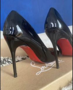 Black Heels US 7 (10 cm Heel Height)