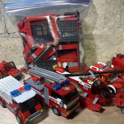 FIRE STATION BUILDING AND FIRE CARS LEGOS