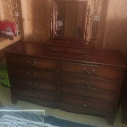 Bedroom Dressers
