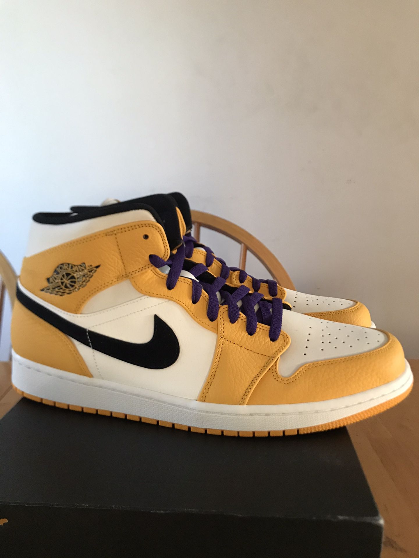 Brand new Nike air Jordan 1 LA Lakers basketball shoes men’s size 14