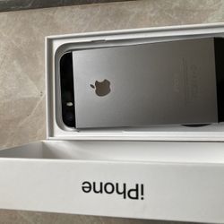 I Phone 5 ( Condition NEW )