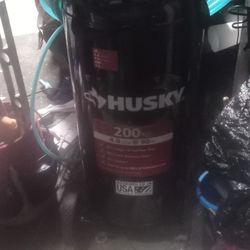 Husky 20Gal Air Compressor 
