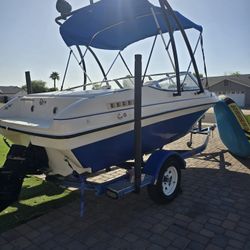 Boat Yr 2000  Aquatron Mercruiser 