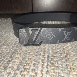 Louis Vuitton Belt M0449 Flat Black 40MM Reversible Belt-90/36 100% Authentic 