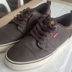 LEVIS shoes Size 10