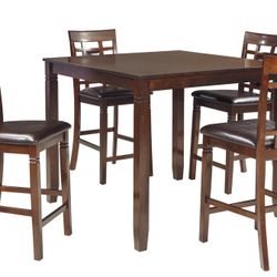 Beautiful Solid Wood Pub Dinette Set