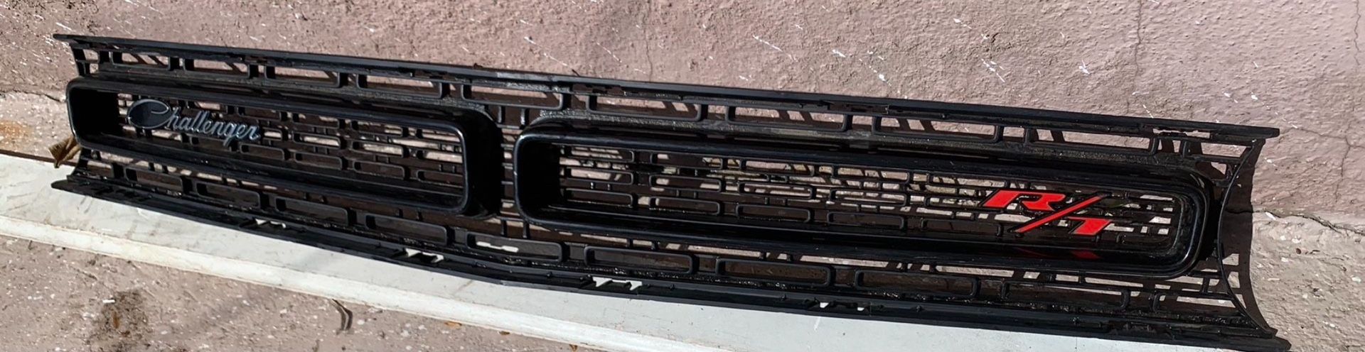 2015-2017 Dodge Challenger Rt Top Grille