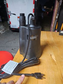 Maintenance Warehouse Submersible Water Pump