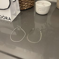 2 Ankle Bracelets