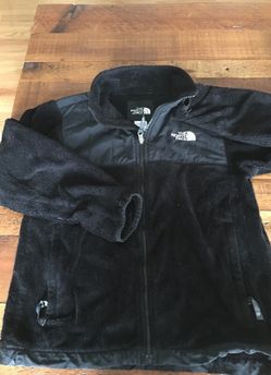 Youth North Face black soft fuzzy jacket