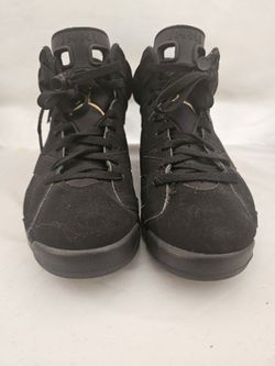 Black & Gold Jordan's Size 8 Mens