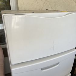 Kenmore Laundry Pedestal