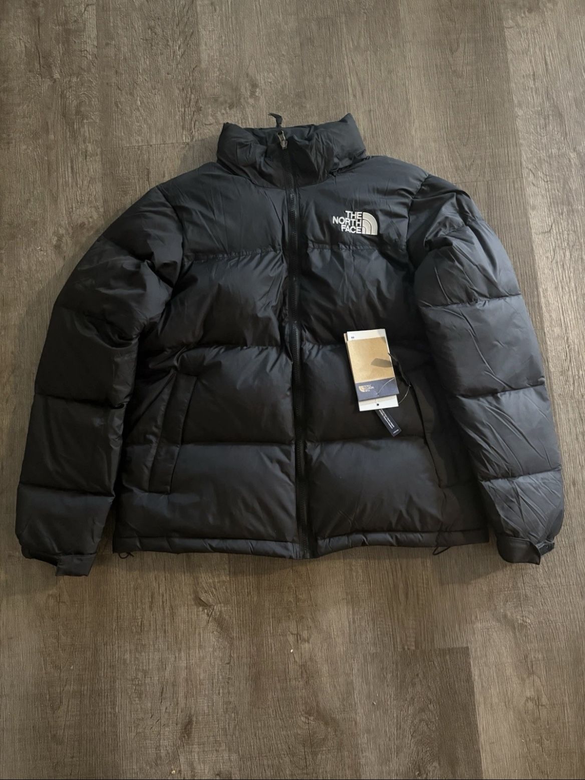 The North Face 700 puffer jacket (SHIPPING ONLY)