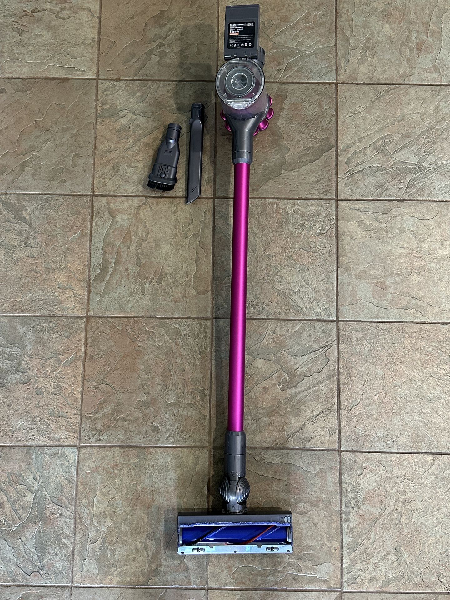 Dyson V6 Vacuum