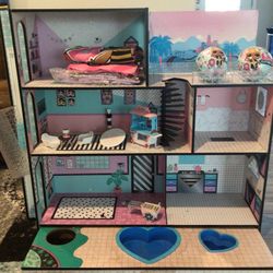 LOL Doll house (used), And Towel, Curtain, glitter Balls (all Unused)