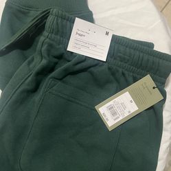 Men's Fleece Jogger Pants - Goodfellow & Co™ Green M: Mid Rise, Drawstring Waistband, Tapered Leg