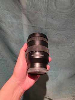 Sony FE 24-105mm f4 G lens