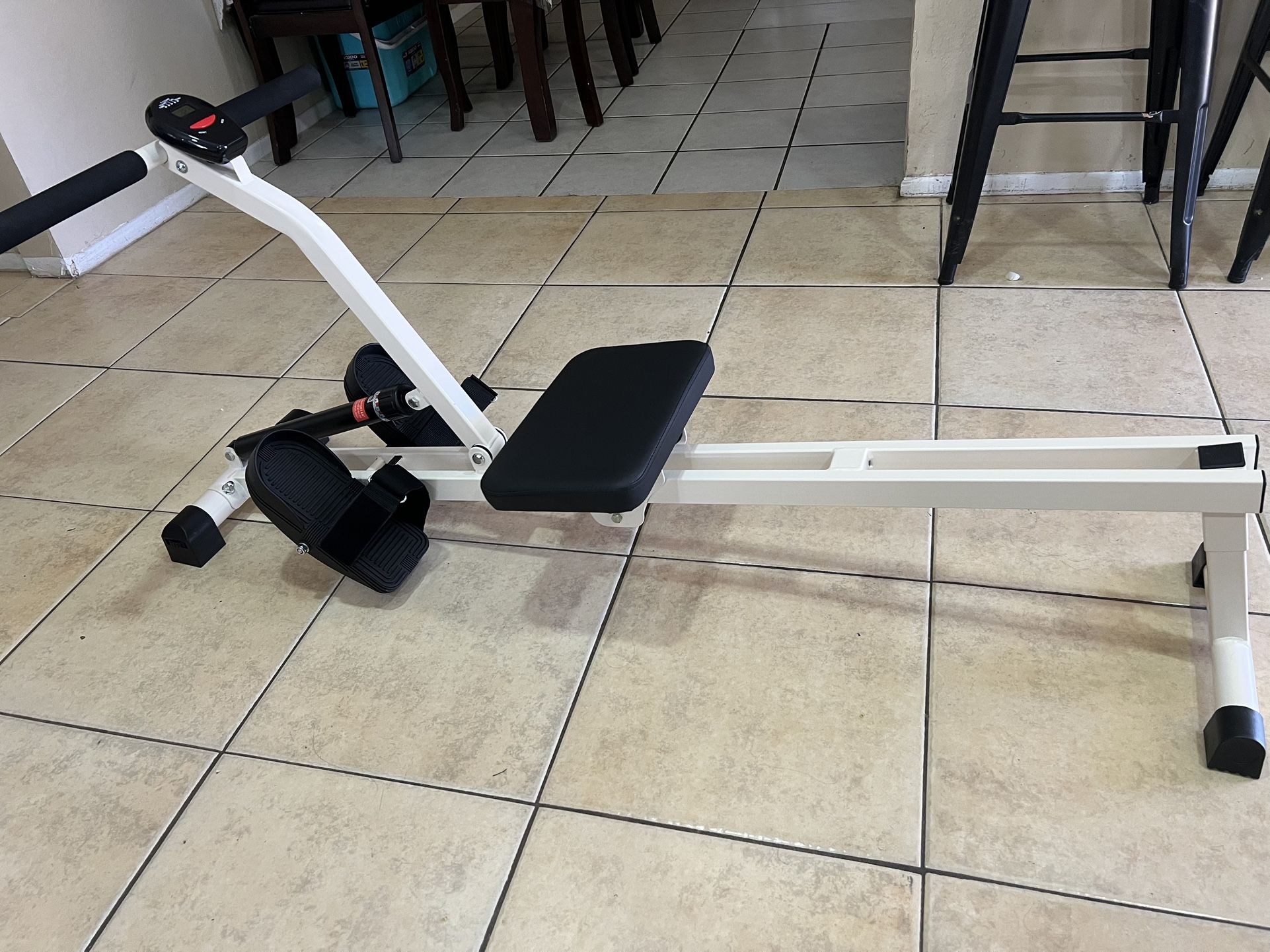 Feierdun Compact Adjustable Rowing Machine for Home 300LBS Weight Capacity with 12 Levels of Resistance for Complete Body Workouts Foldable Hydraulic 