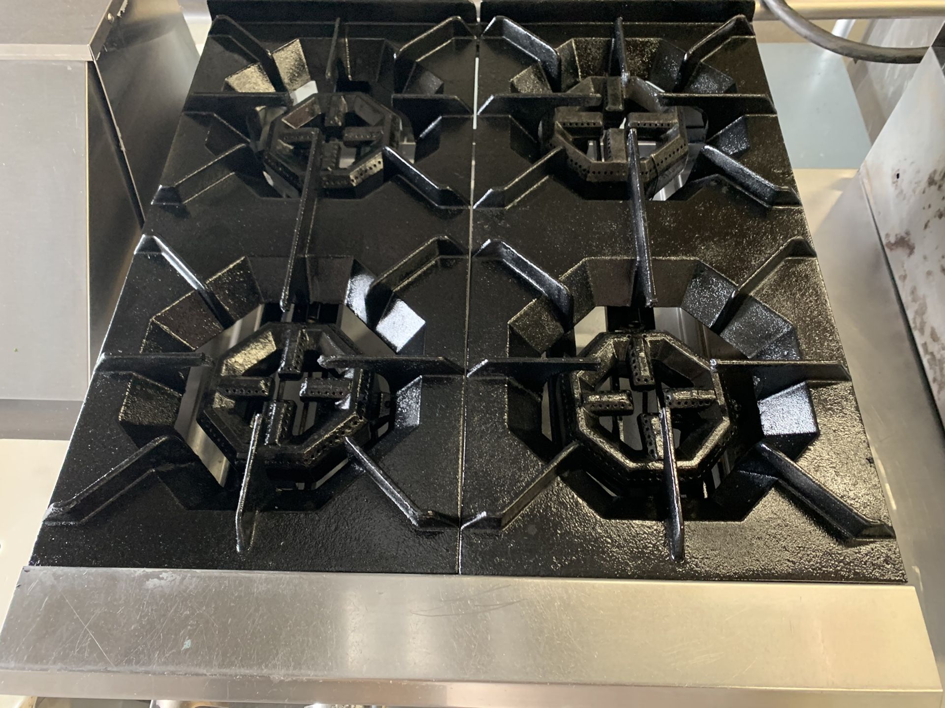 DCS 4 Burner Countertop Range (Gas) Commercial Restaurant Equipment