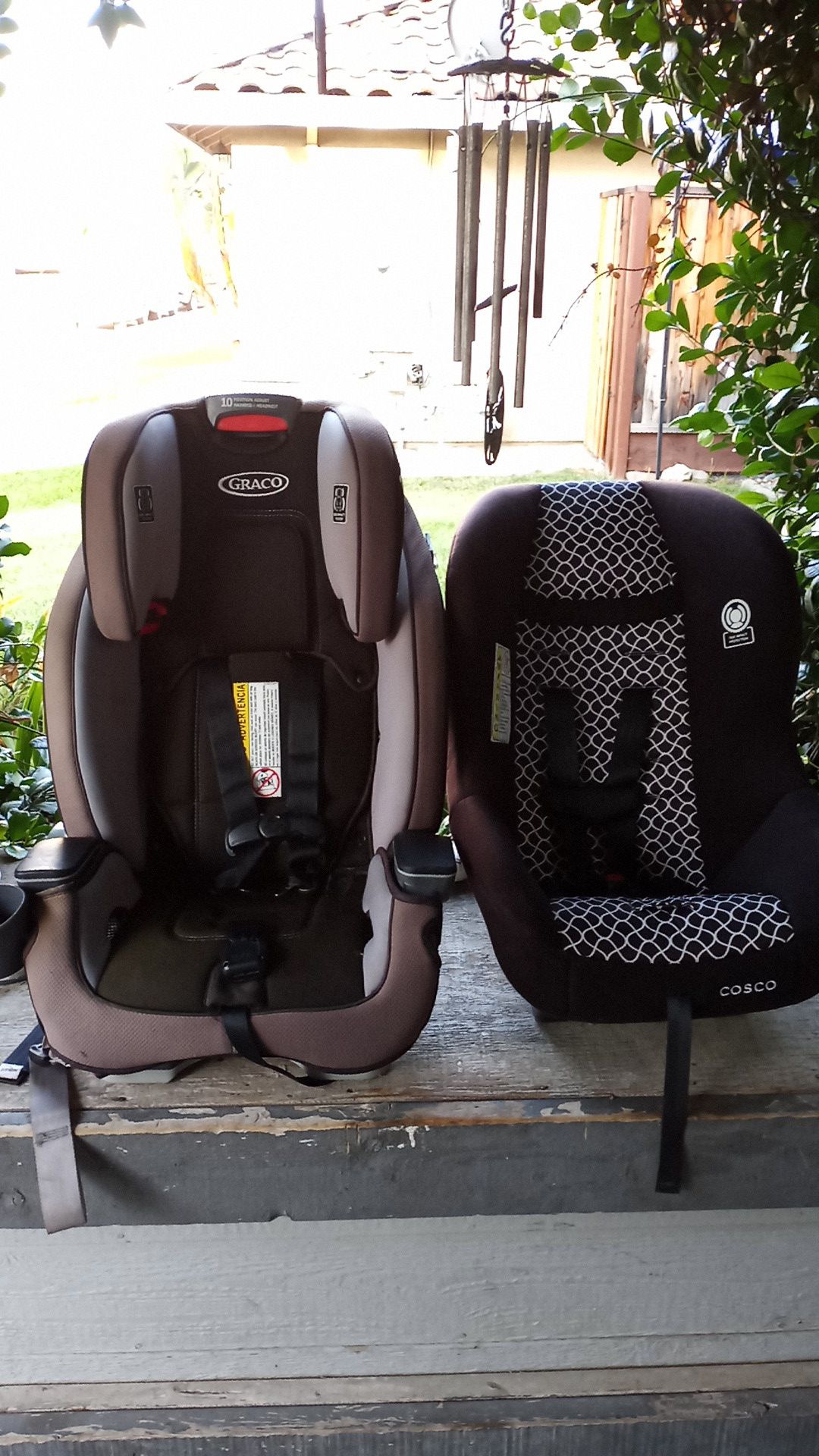 Two car seats 1 Graco and one Costco