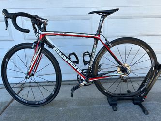Bianchi Sempre Carbon fiber road bike size 52 with LOTS of upgrades
