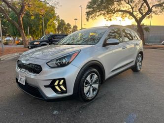 2020 Kia niro • FE wagon 4D
