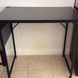 Desk $5