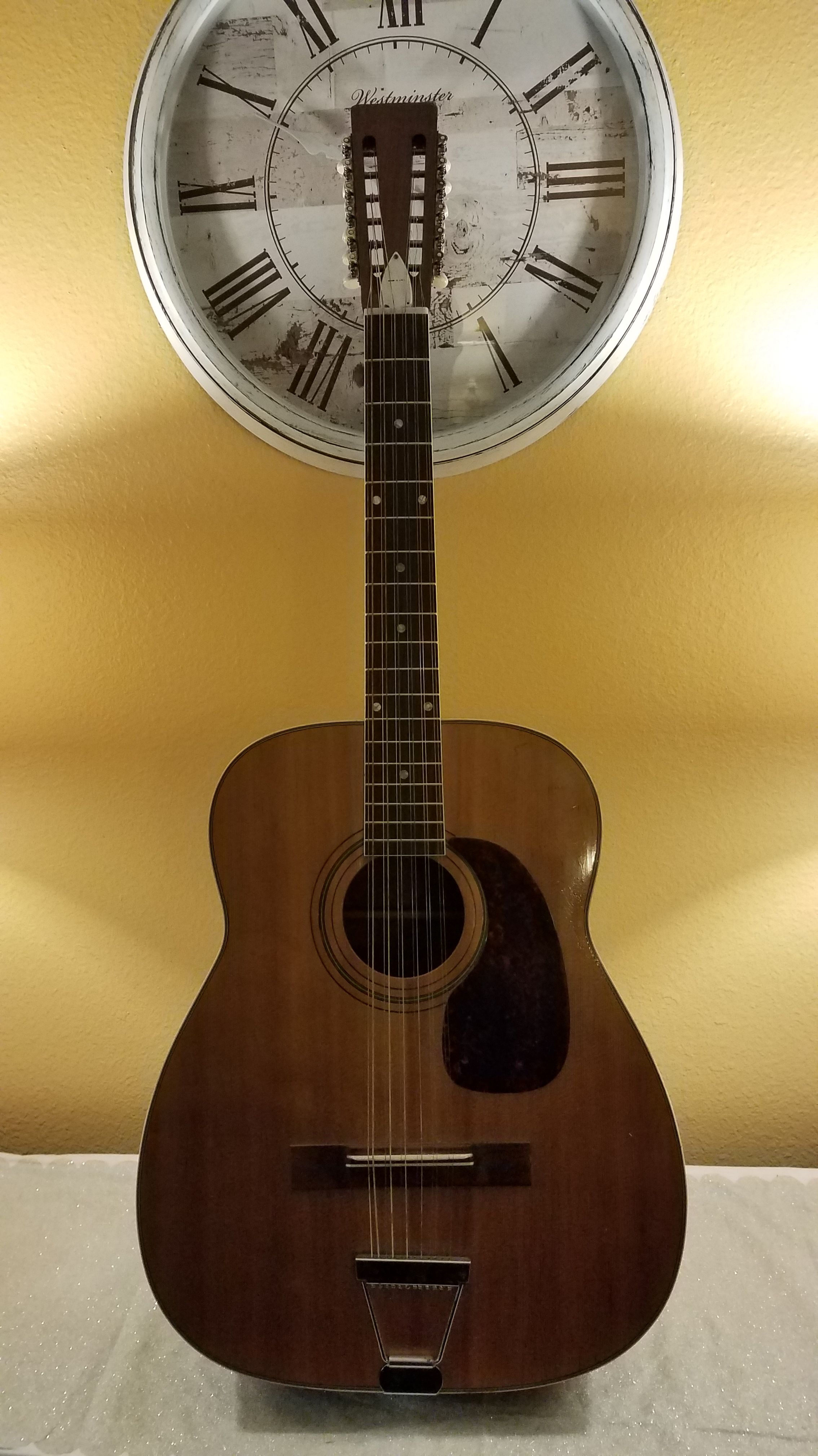 Harmony H1270 12 string guitar