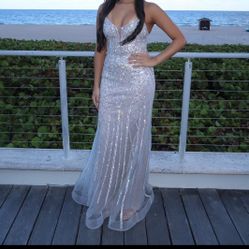 Le Devine Prom Dress